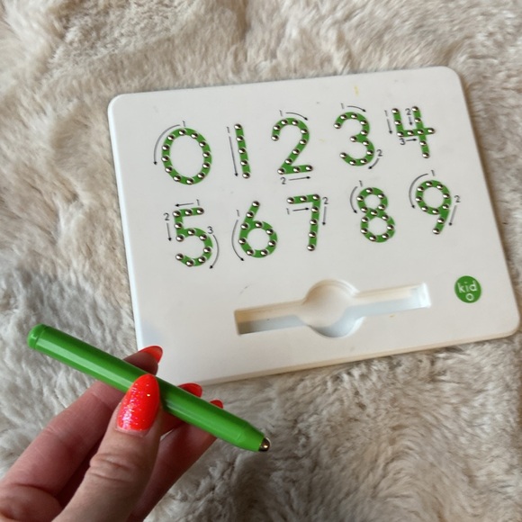 Kid O learn to write magnetic tablet toy numbers preschool toddler learning - Picture 5 of 7